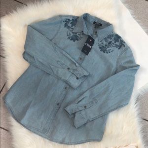 New CHAPS denim shirt